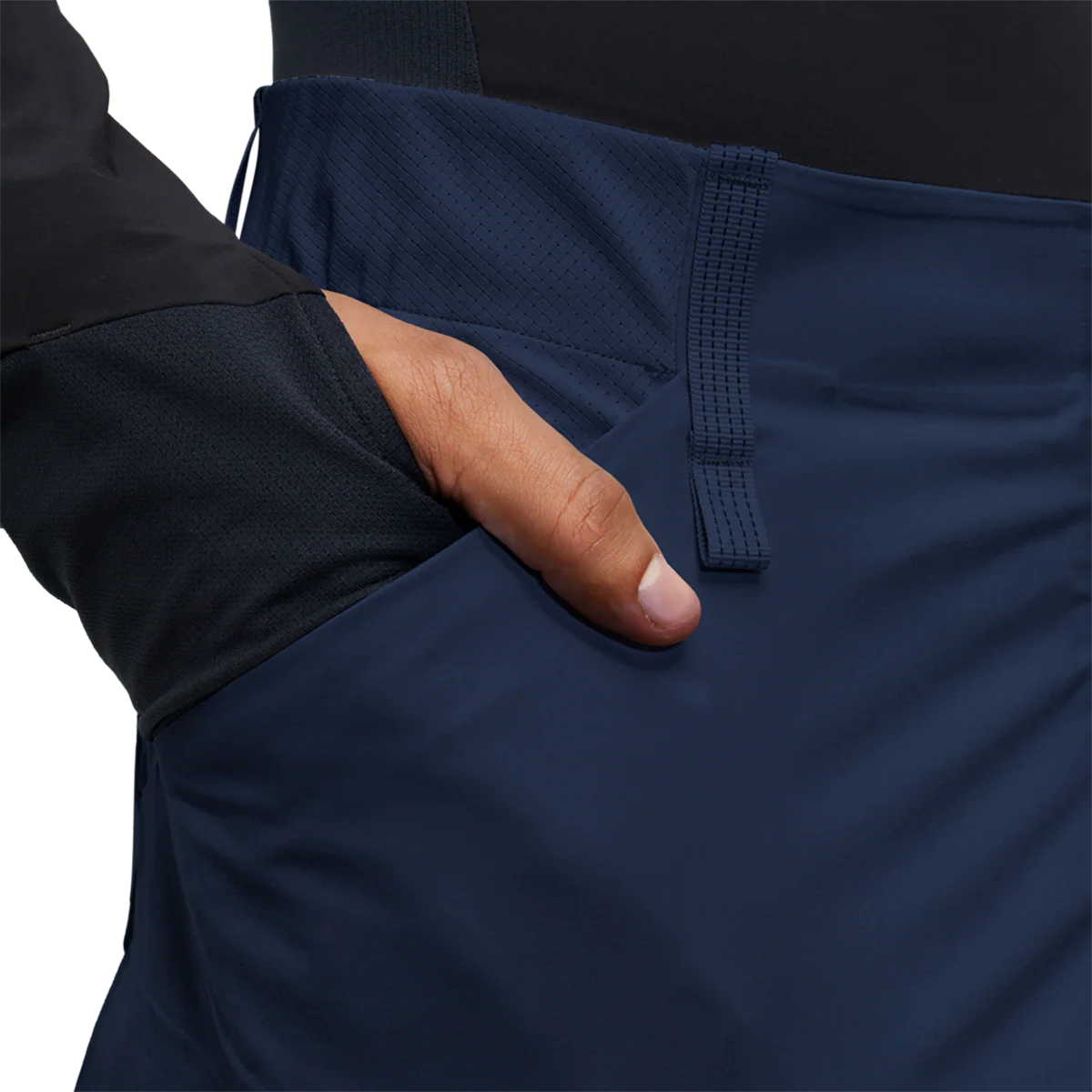EXPLORER SHORTS MEN