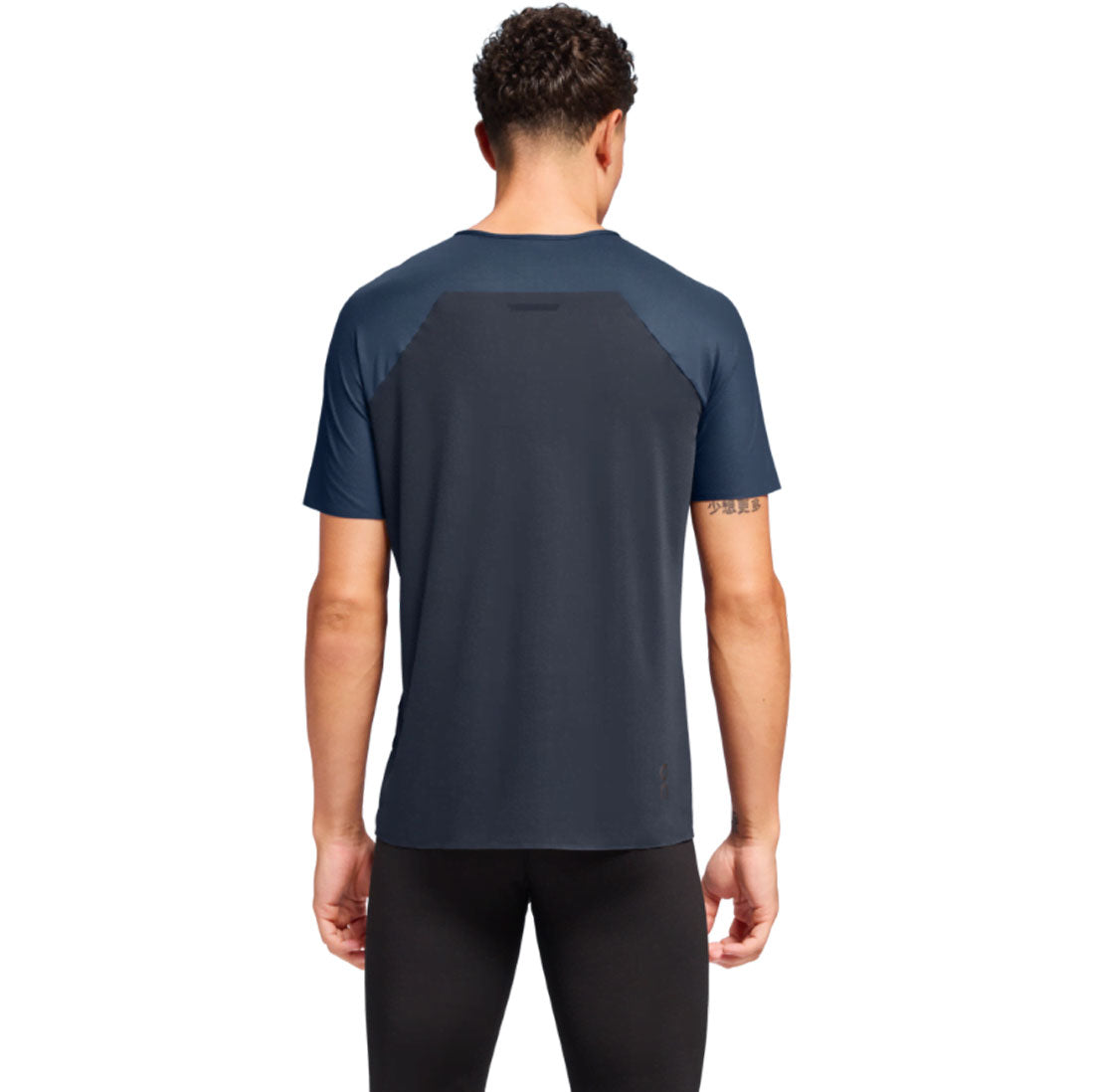 PERFORMANCE-T MEN